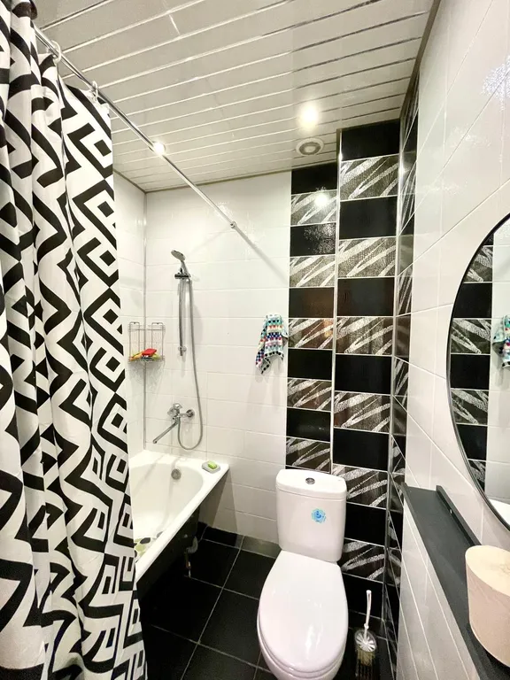 Квартира Просторная квартира в 5 минутах от моря с отдельным входом — Геленджик