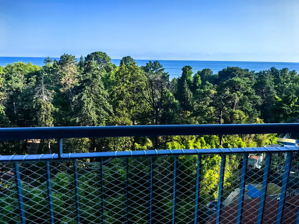 Квартира luxe 2к с видом на море и дендрарий парк