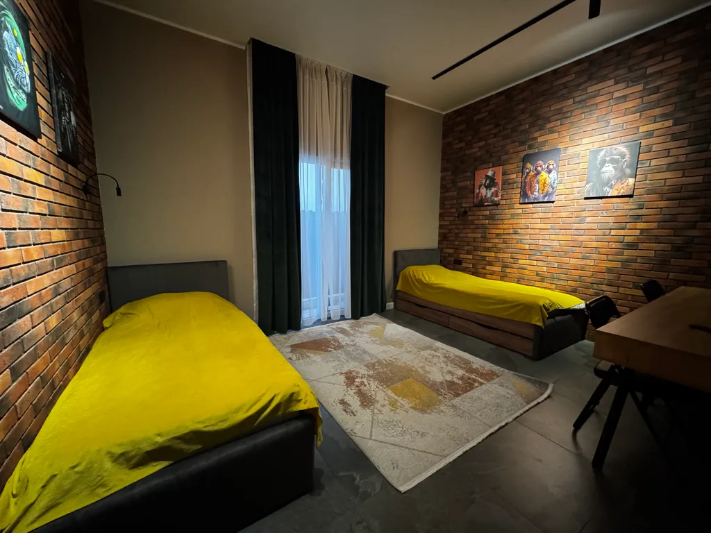 Дом в тихом месте, со своим минипляжем