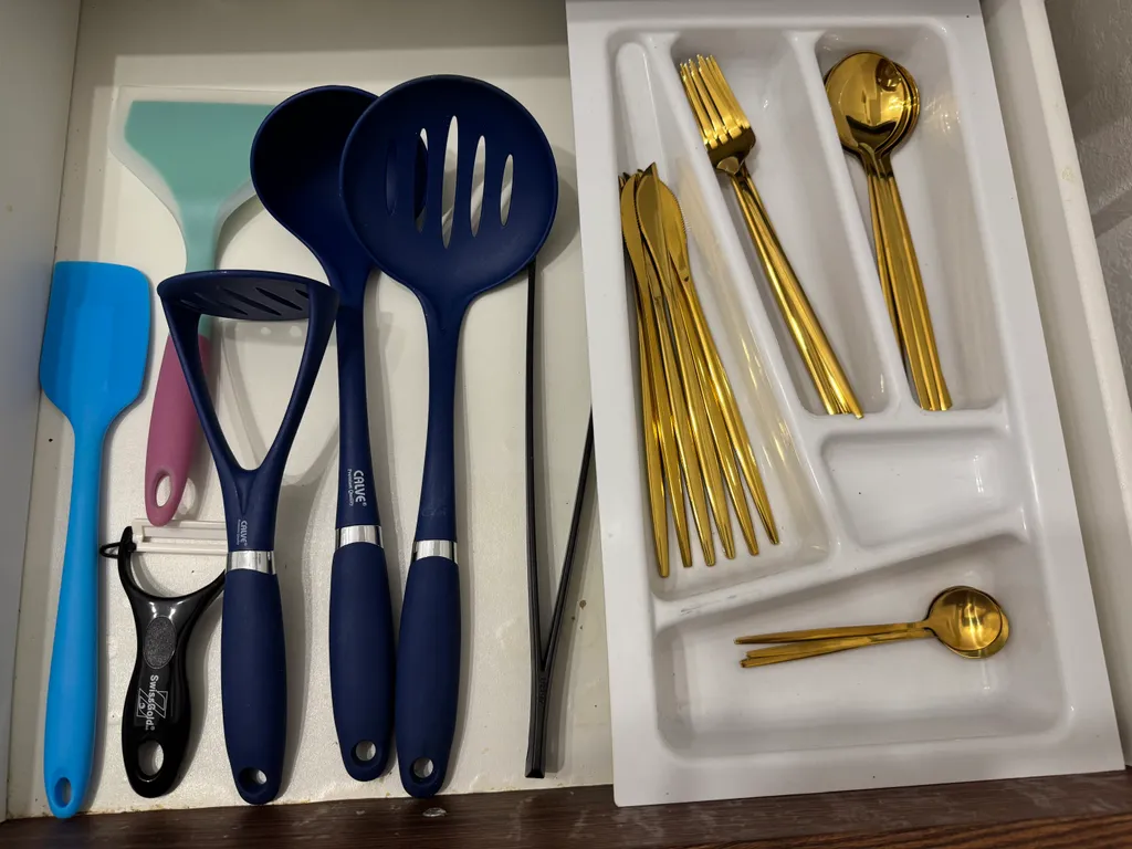 Двухместный номер в Ялте
(Санузел и кухня общие)