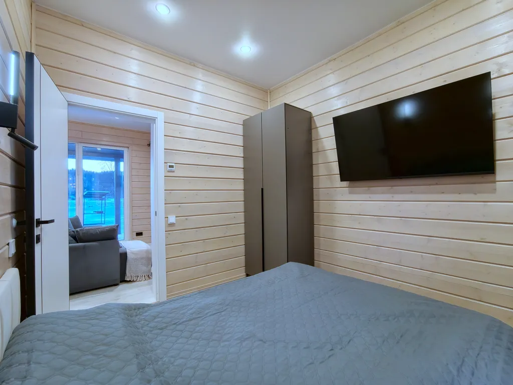 Коттедж Таунхаус на Красном озере — Светлое