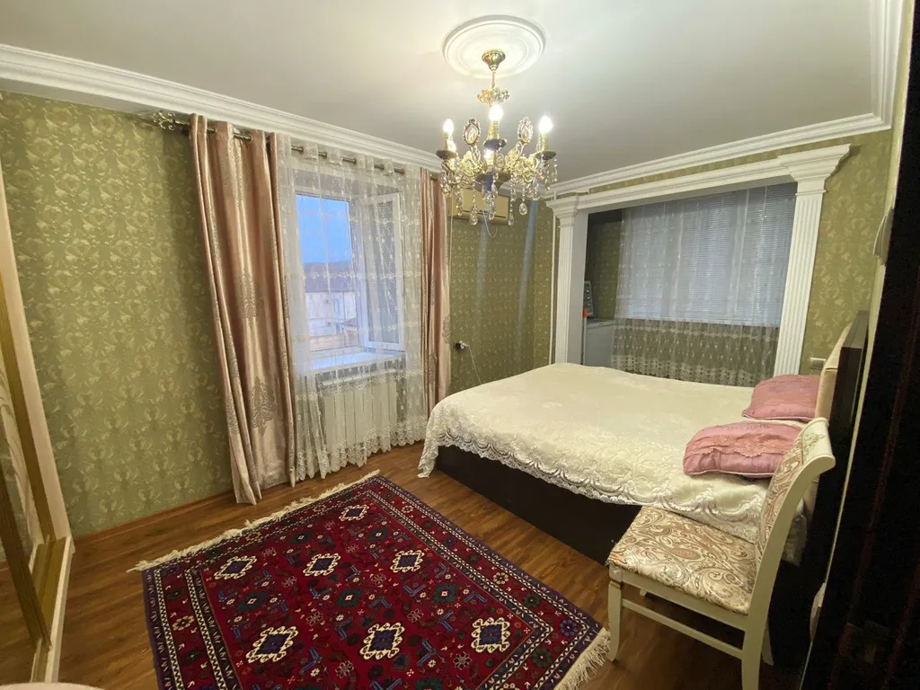 Уютная квартира в центре города с видом на горы