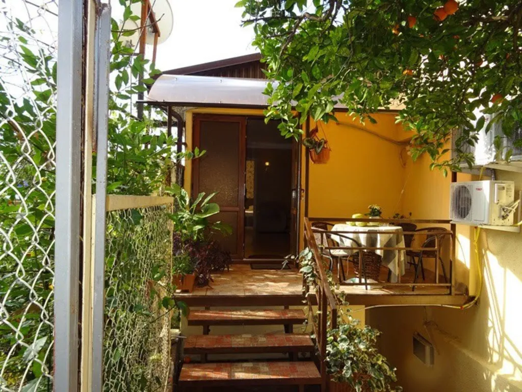 2-комнатная Квартира — аренда посуточно в Гагра