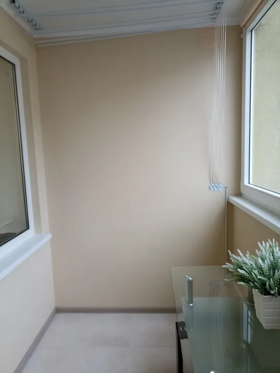 Молодежная, уютная евродвушка,вторая линия от моря.