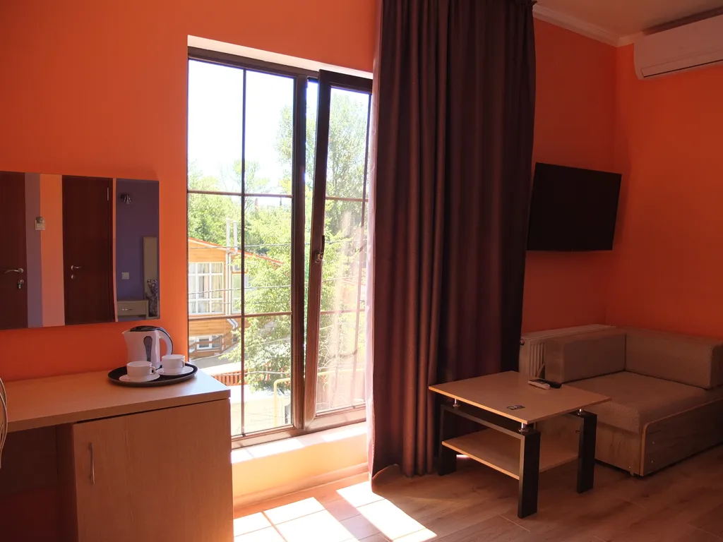 Полулюкс для 2х человек с ребёнком и видом на море