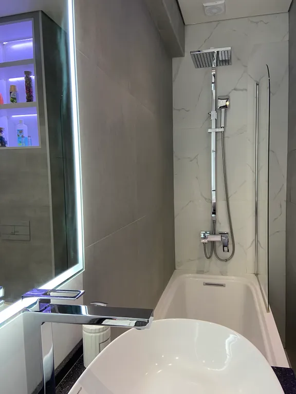 Rose Town возле Сити Молла