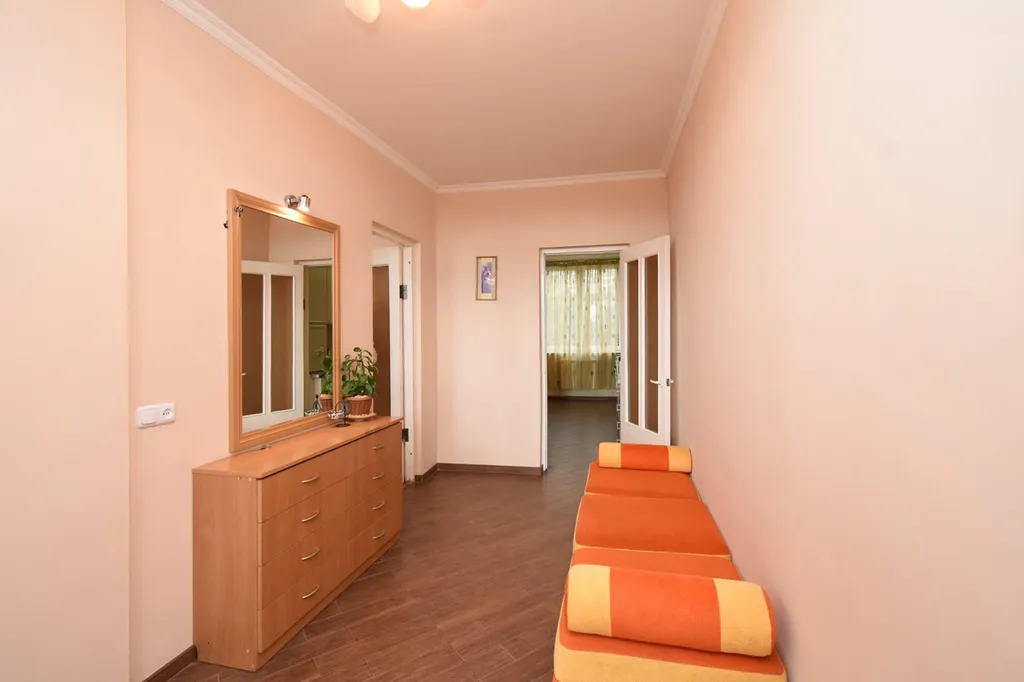 Апартаменты с панорамным видом центра Еревана и горы Арарат