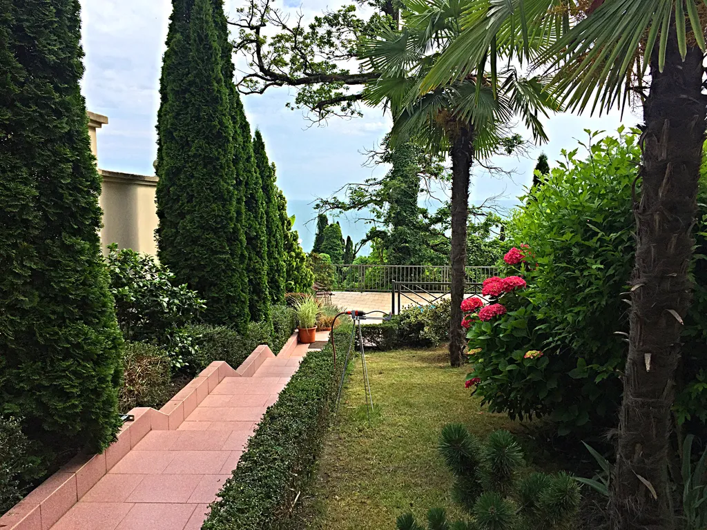 Бассейн. Панорамный вид на море.