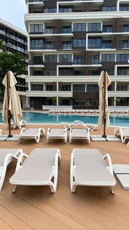 Шикарные апартаменты на первой береговой линии с бассейном