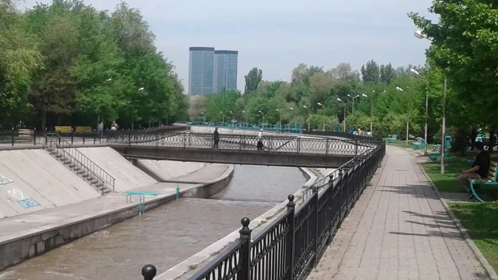 1 комнатная квартира на набережной реки Есентай