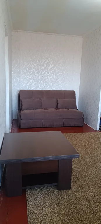 Счастливая матрешка у вокзала Исакогорка