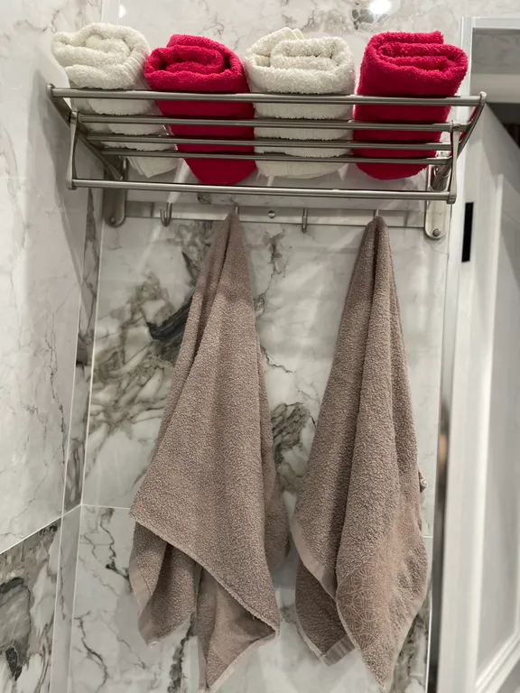 Красивая  евродвушка в шаговой доступности от нескольких пляжей