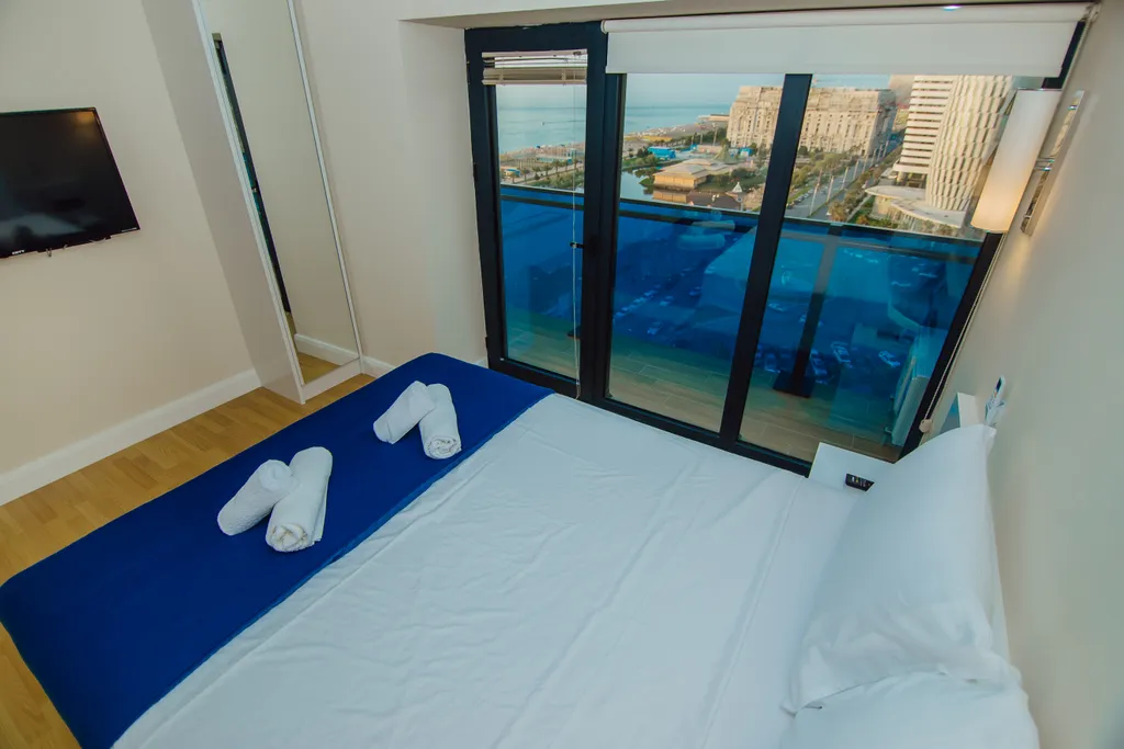 Трёхкомнатные апартаменты на первой линии