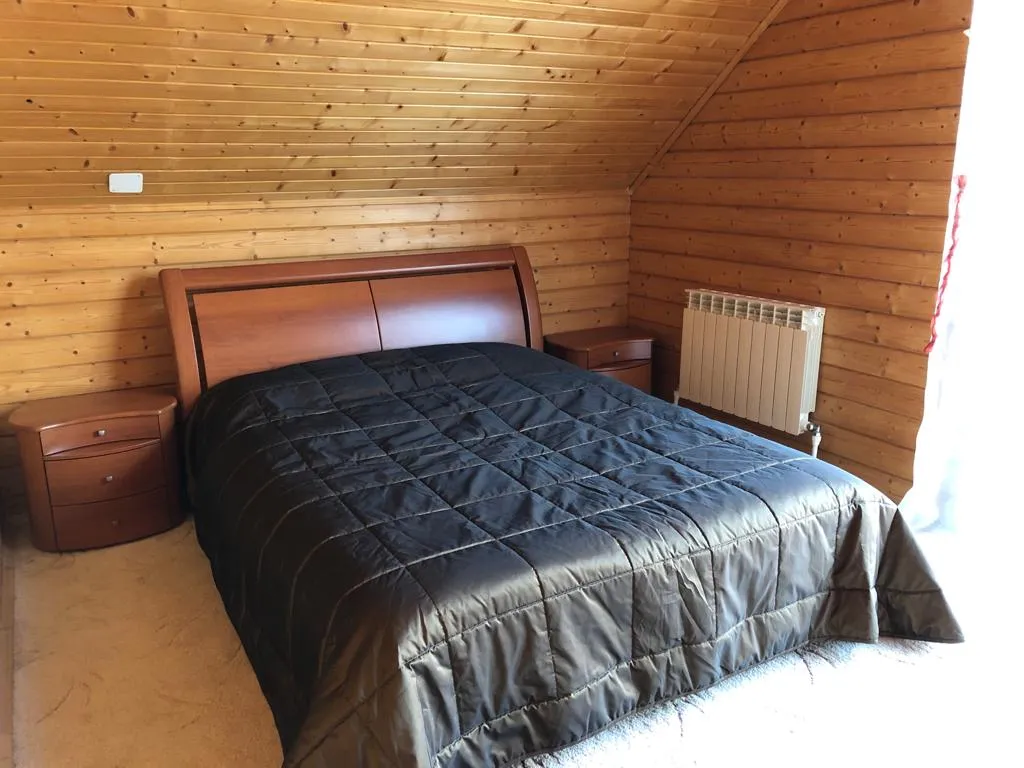 Дом с баней и бассейном