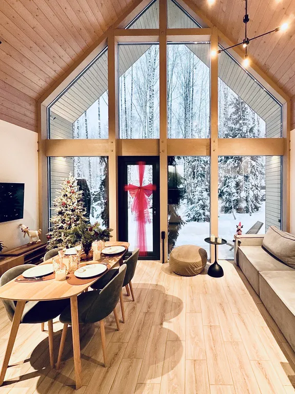 Новый панорамный барнхаус с сауной на лесном участке