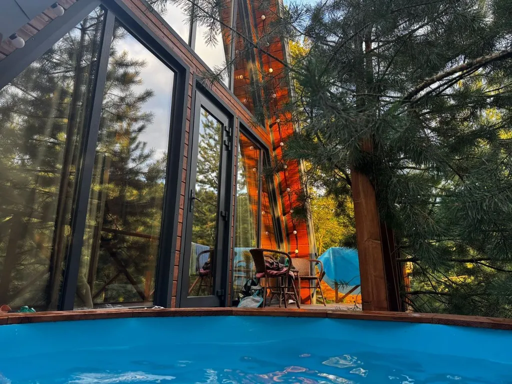 Уютный домик с купелью и баней в сосновом лесу