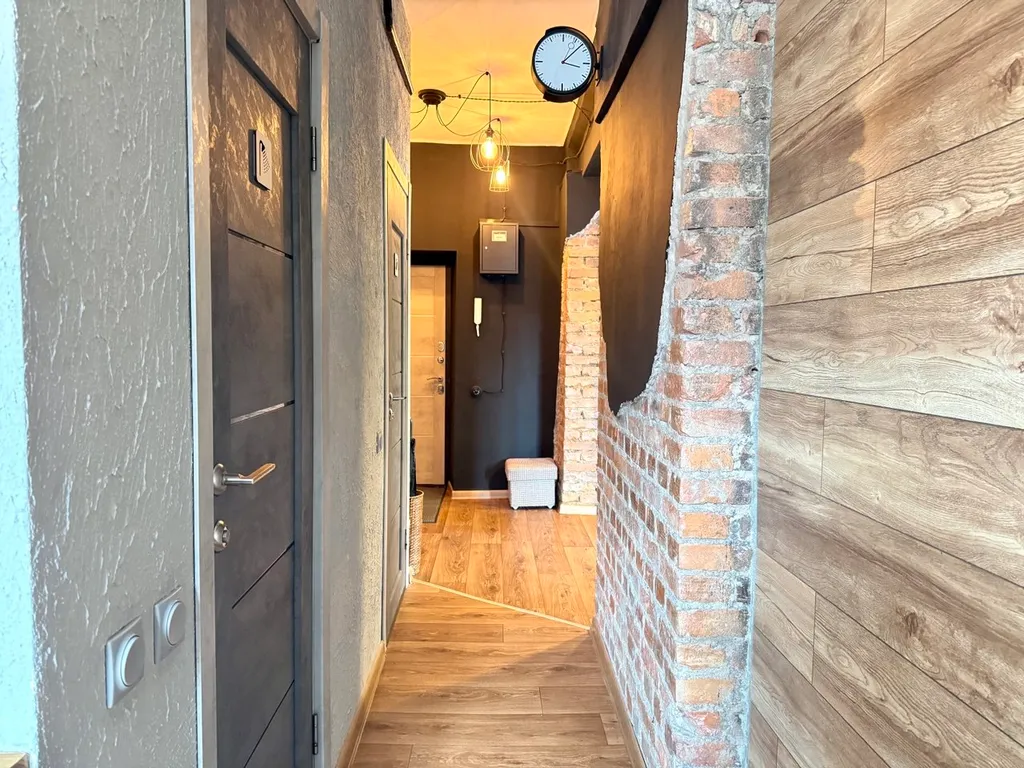 Двухкомнатные апартаменты в центре в стиле loft cafe