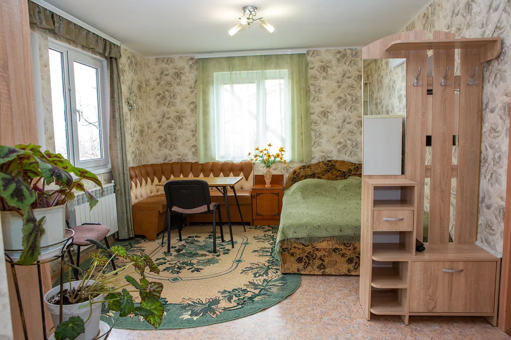 Уютный номер с видом на горы