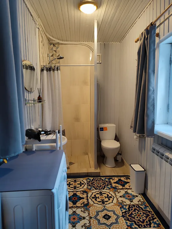 Дом с прудом