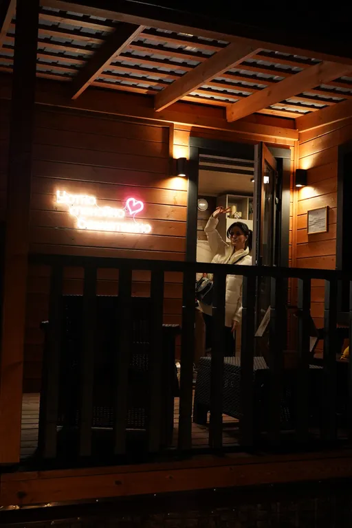 Уютный домик в тихом месте у реки