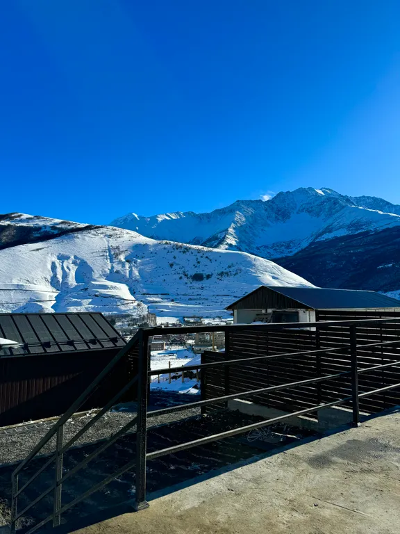 Дом с видом на горы