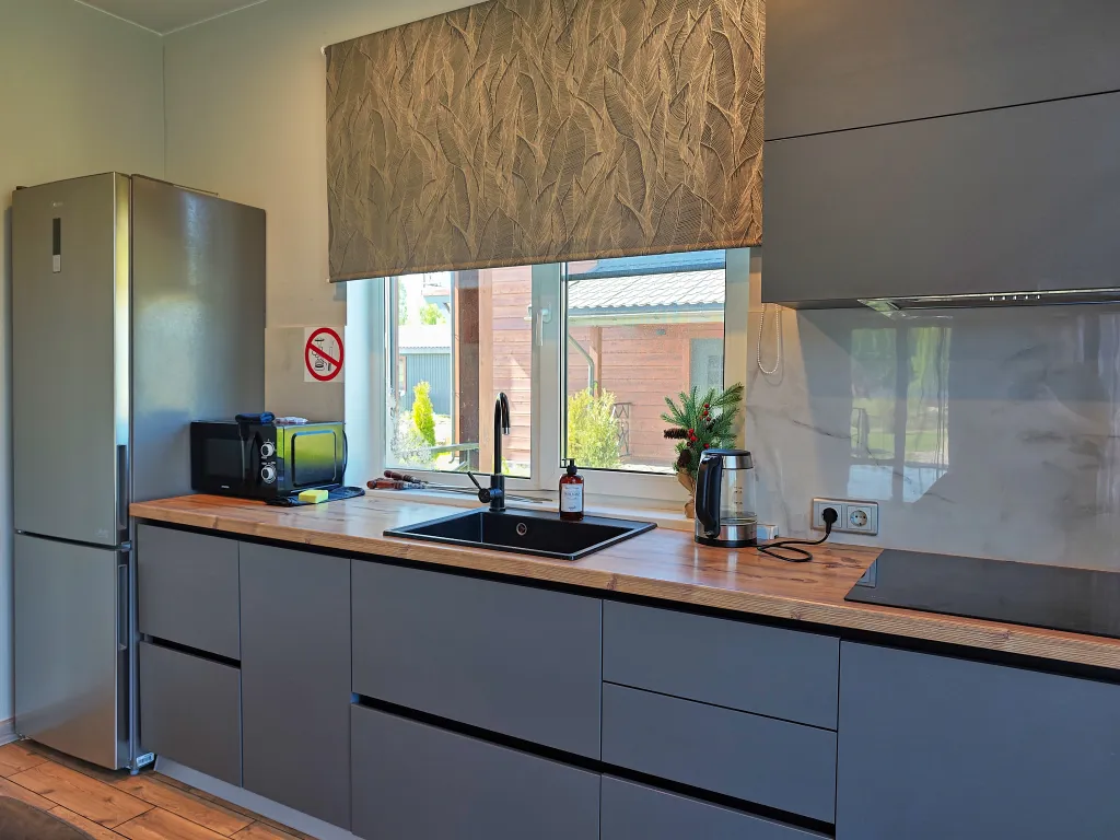 Коттедж Коттедж рядом с Красным озером — Светлое