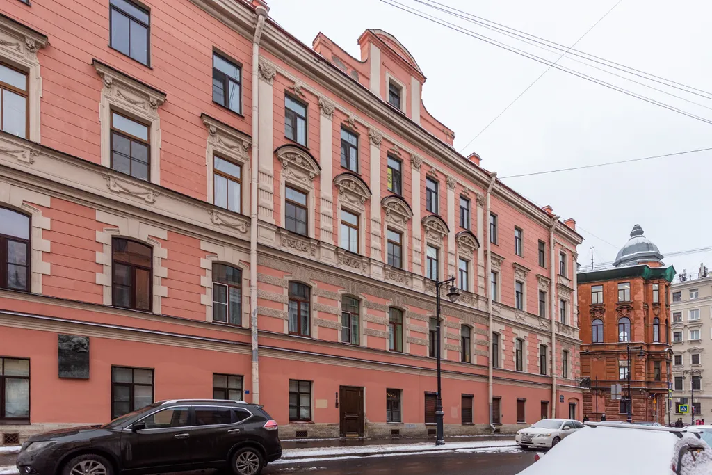 Великолепная квартира на Гагаринской улице рядом с Летним Садом