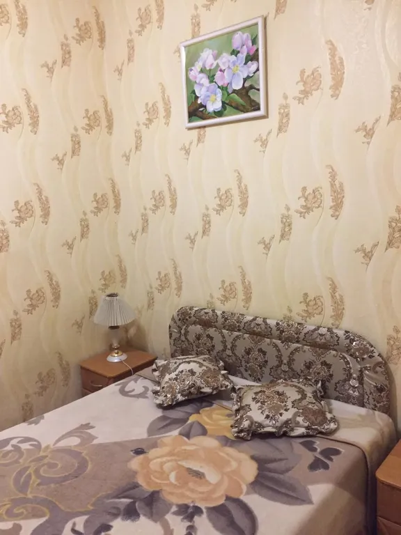 Квартира 2-комнатная Квартира — Алушта