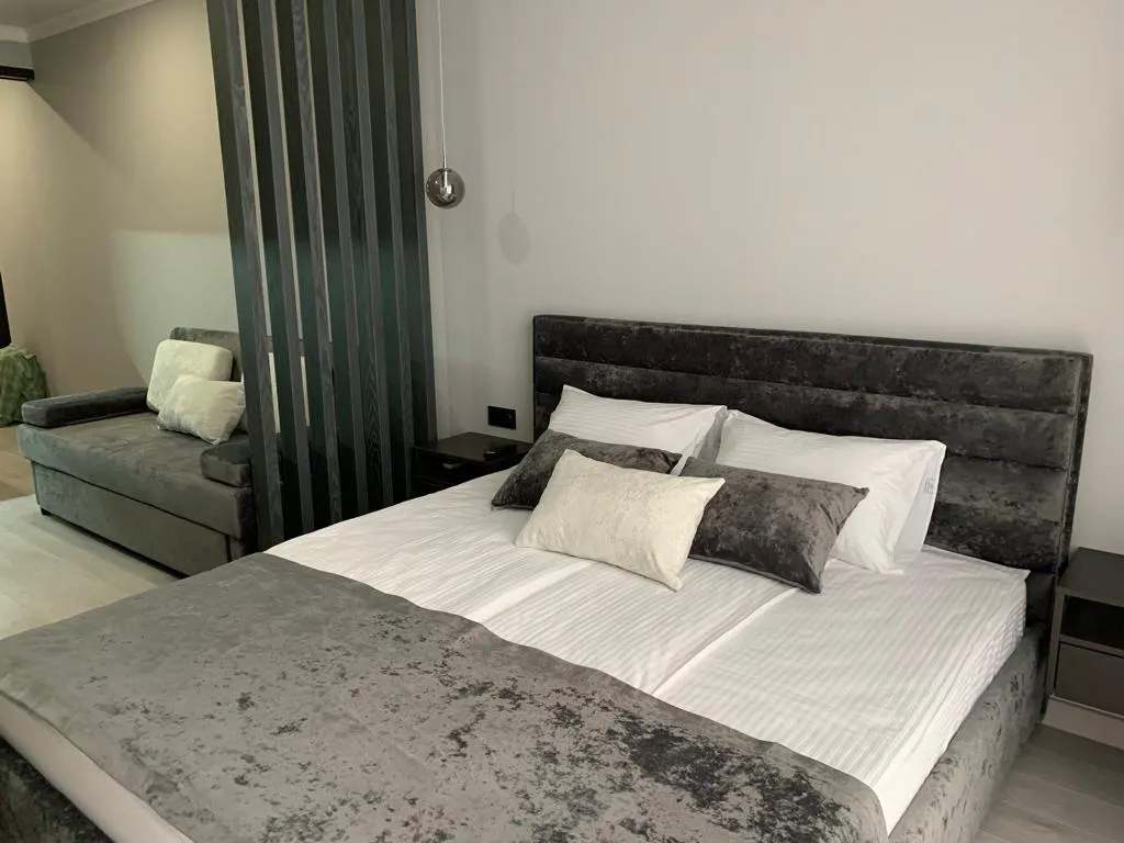 Стильные апартаменты 523 оникс люкс в центре Краснодара