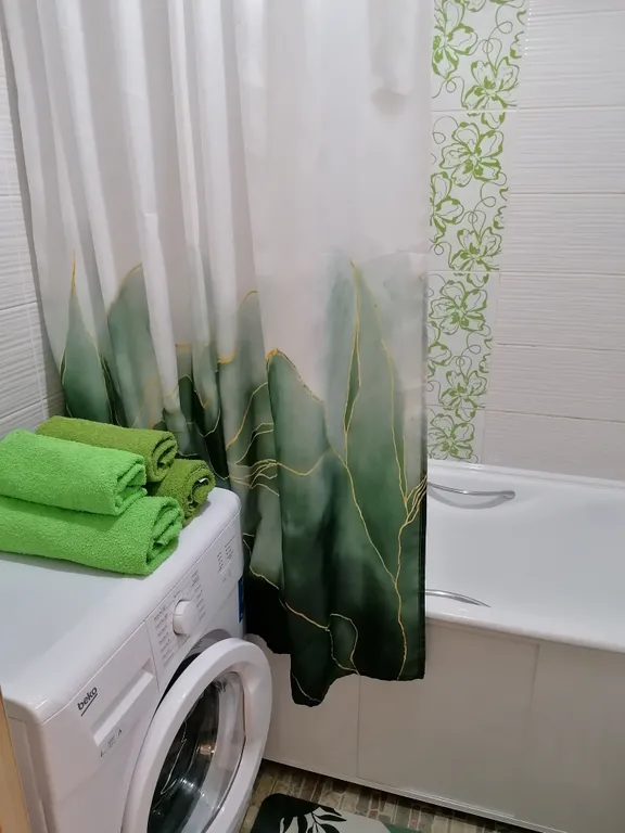 С видом на сад победы, рядом с оптик-центром, okoris и медеор ом