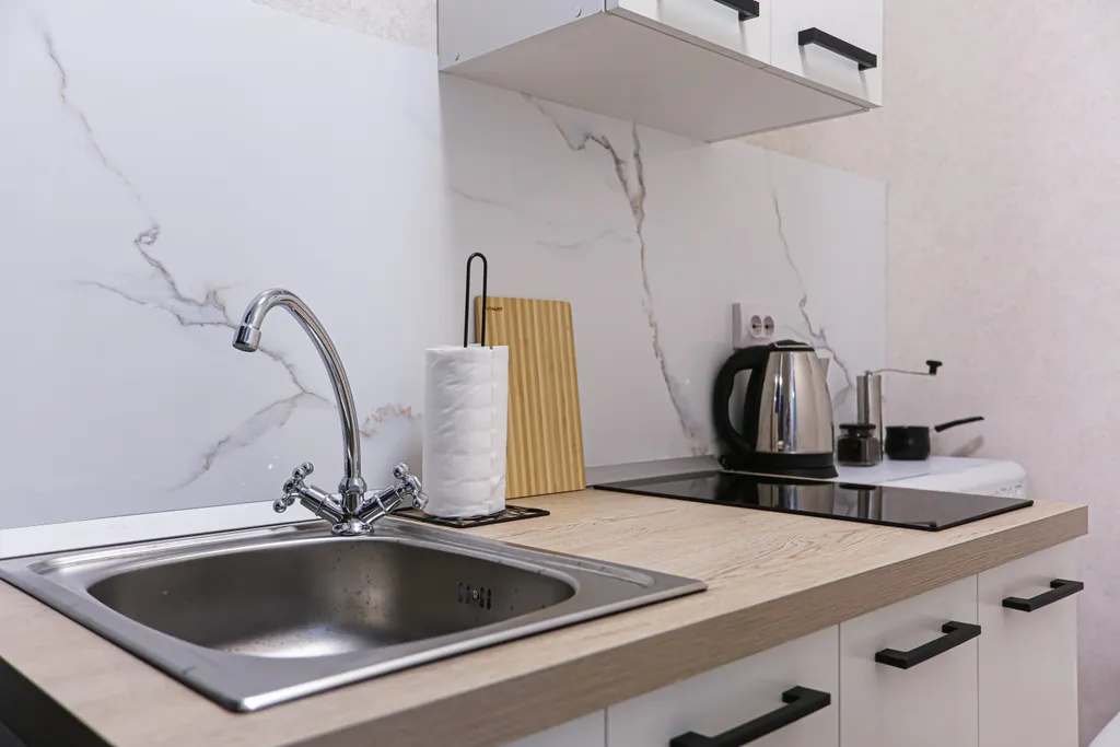 SunSet студия Цветной лев