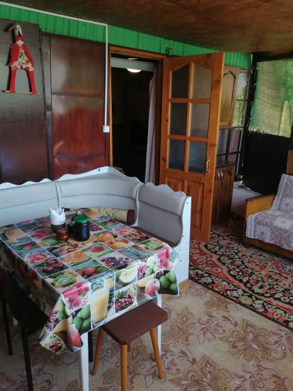 Уютный домик с террасой и видом на море, душ и туалет в помещении