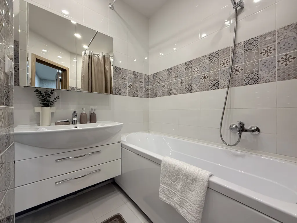 Двушка на 7 человек у нового ЛДС Сибирь-арена