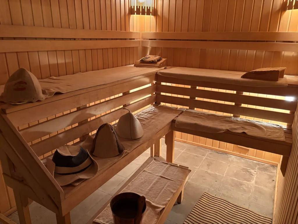 Дом на 10 человек.