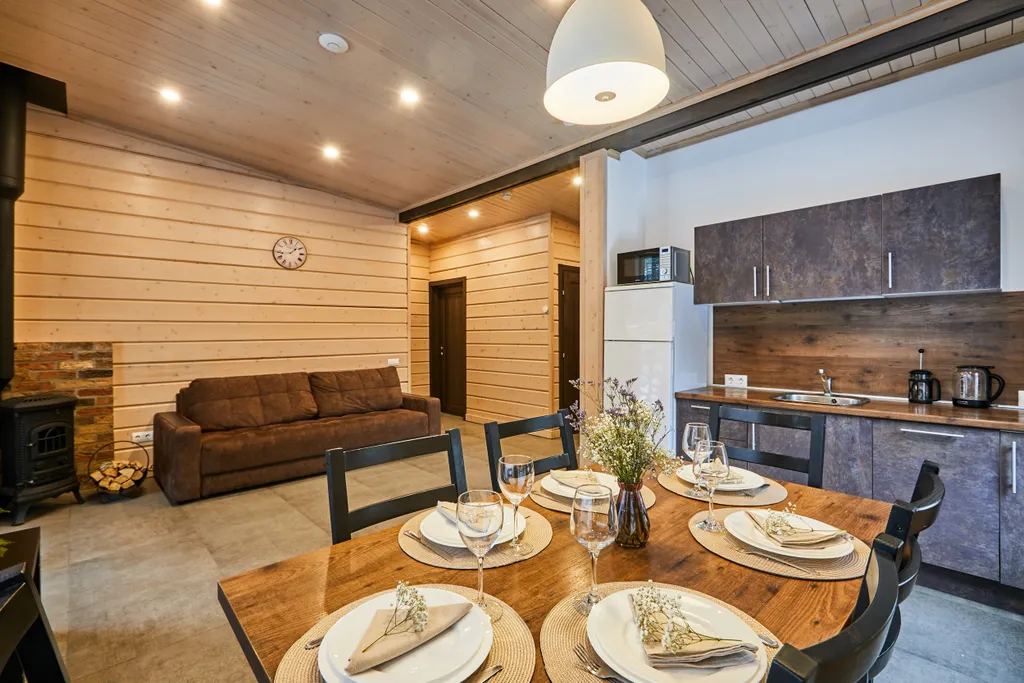 Уютный коттедж с двумя спальнями, сауной и камином