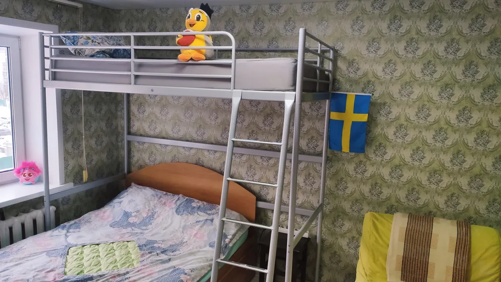 С Толстым у парка