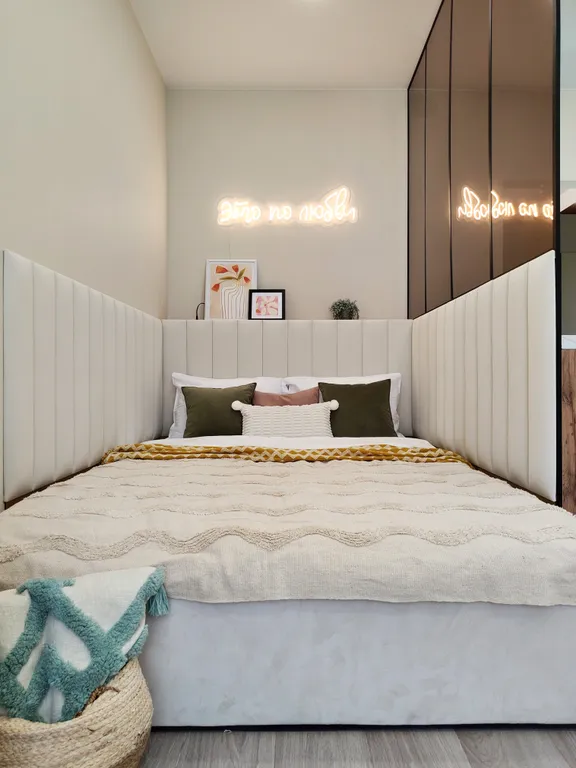 Уютная студия с видом на лес и закат