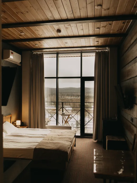 С потрясающим видом с 8 этажа, наслаждайся видом не вставая с кровати