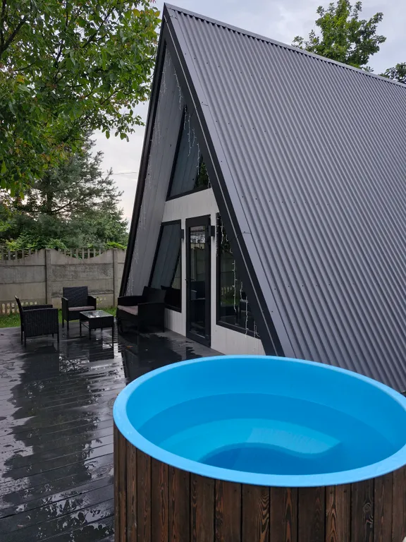 Домик с видом на лес