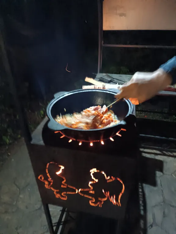 Удивительный дом в лесу