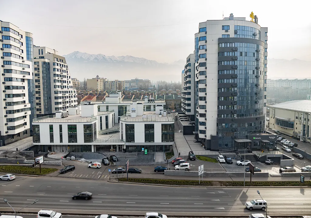 Красивая квартира с видом на горы