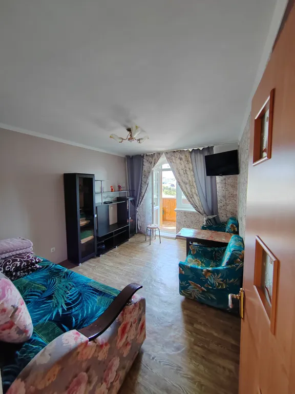 2 комнатная квартира в 50 метрах от моря — аренда посуточно в Орджоникидзе