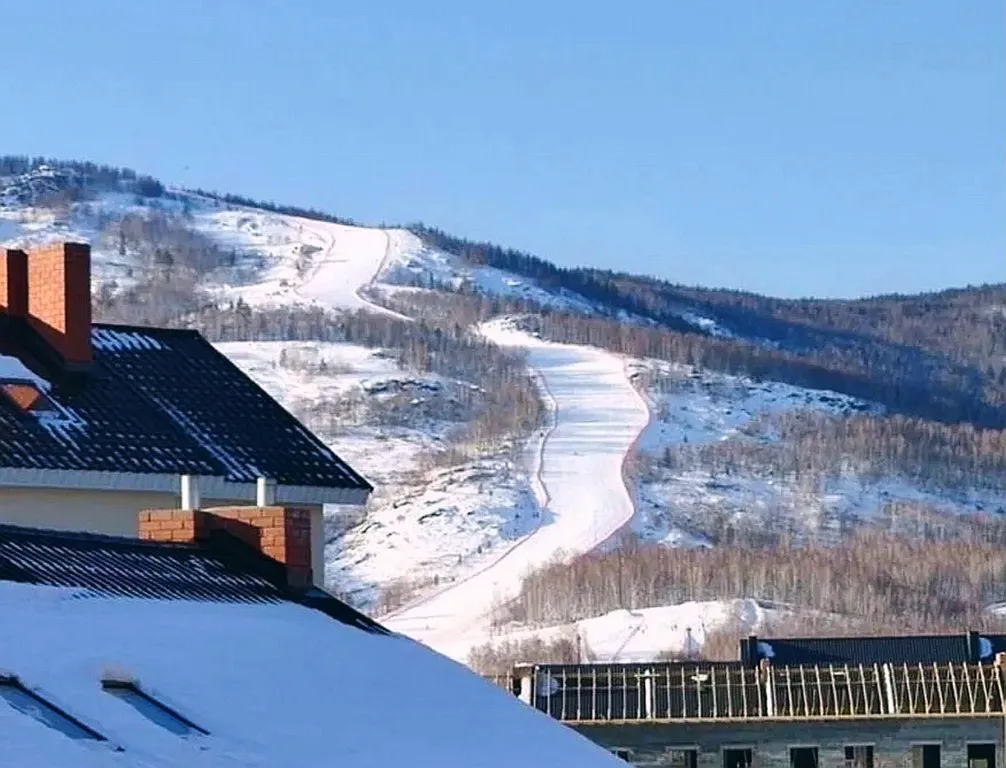 Квартира Теплый уютный таунхаус напротив ГЛЦ Банное — аренда посуточно в Зелёная Поляна