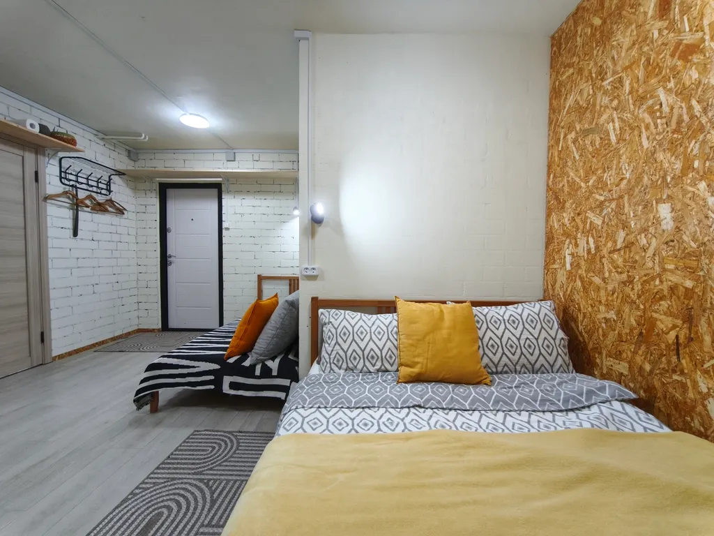 Душевное жилье над пиццерией, небольшая, но очень уютная студия