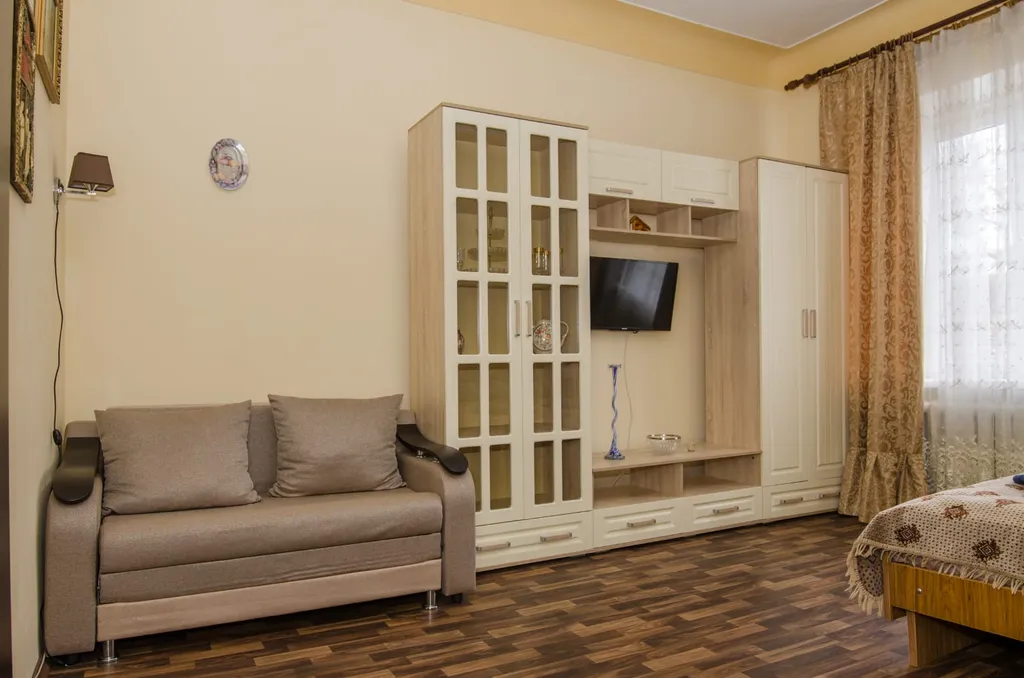 Дом в центре с отдельным двором