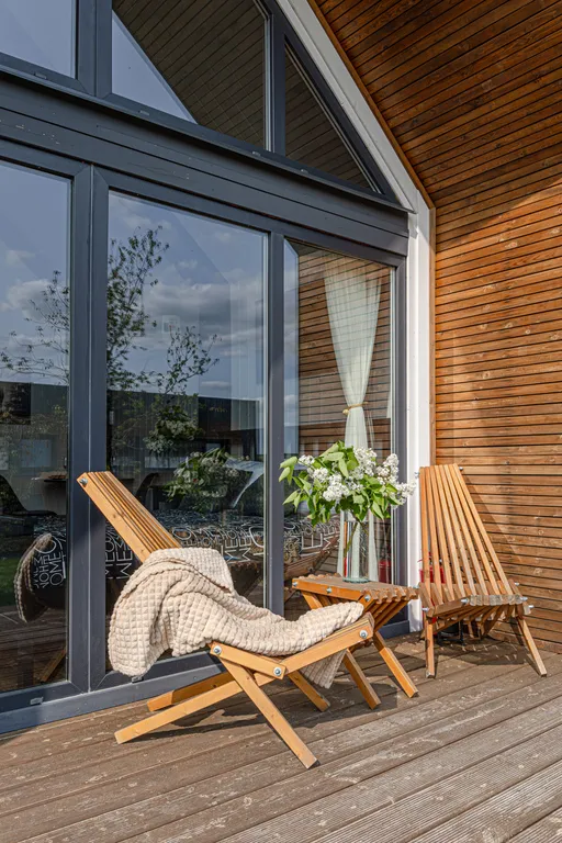 Коттедж Современный загородный дом в стиле барнхаус — Иннолово