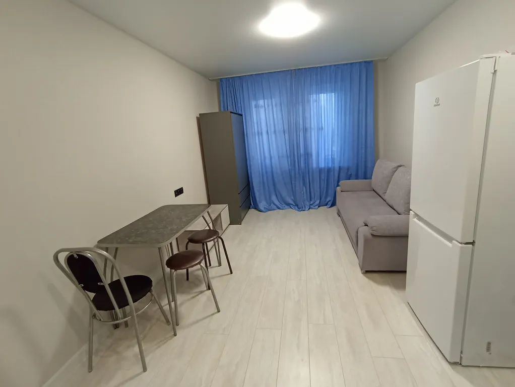 Свежая стильная студия для свиданий и уюта