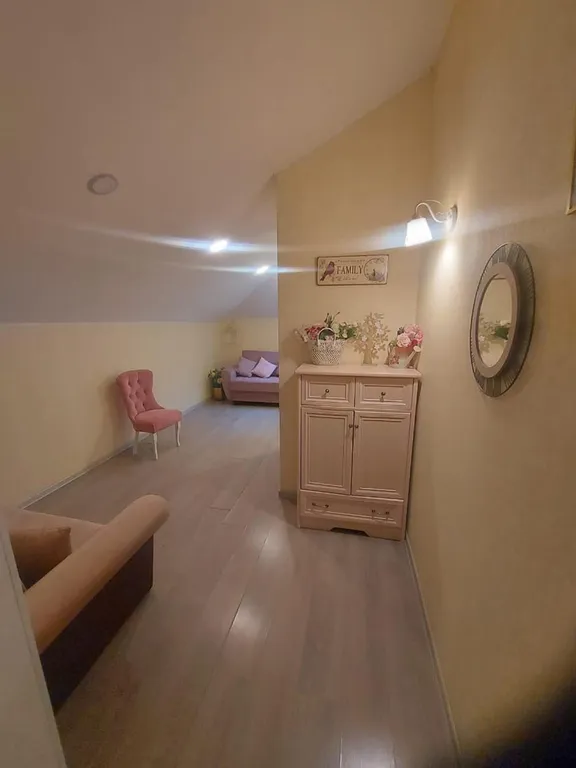 Белоснежная веранда и усадьба