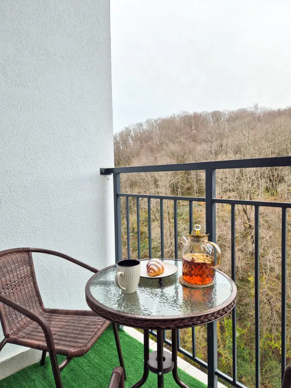 Апартаменты с видом на море, лес и горы