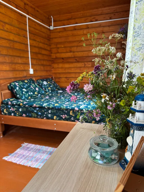 Уютный домик в саду